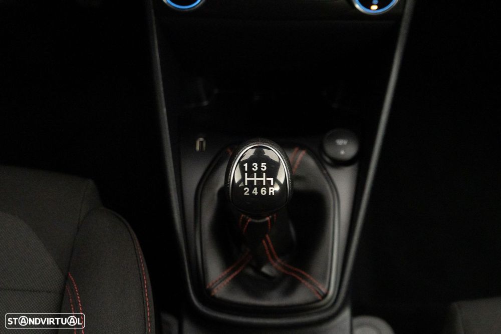 Ford Fiesta 1.0 EcoBoost ST-Line - 22