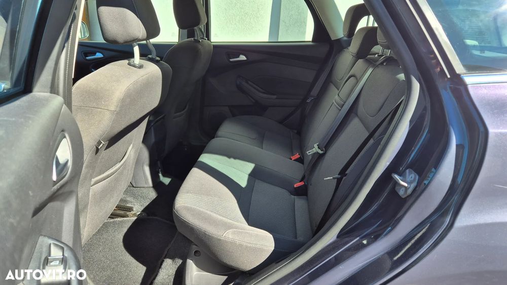 Ford Focus 1.6 TDCI DPF Titanium - 14