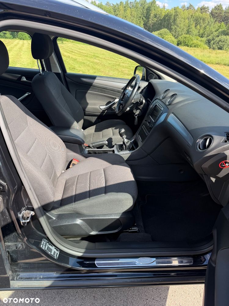 Ford Mondeo 2.0 TDCi Titanium X - 22