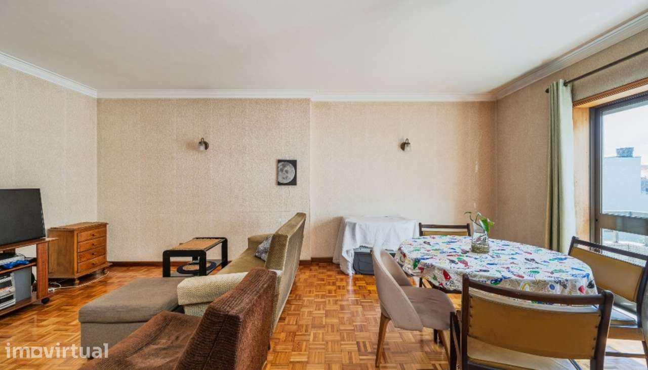 Apartamento T3 com varanda à venda em Leça da Palmeira - Grande imagem: 4/16