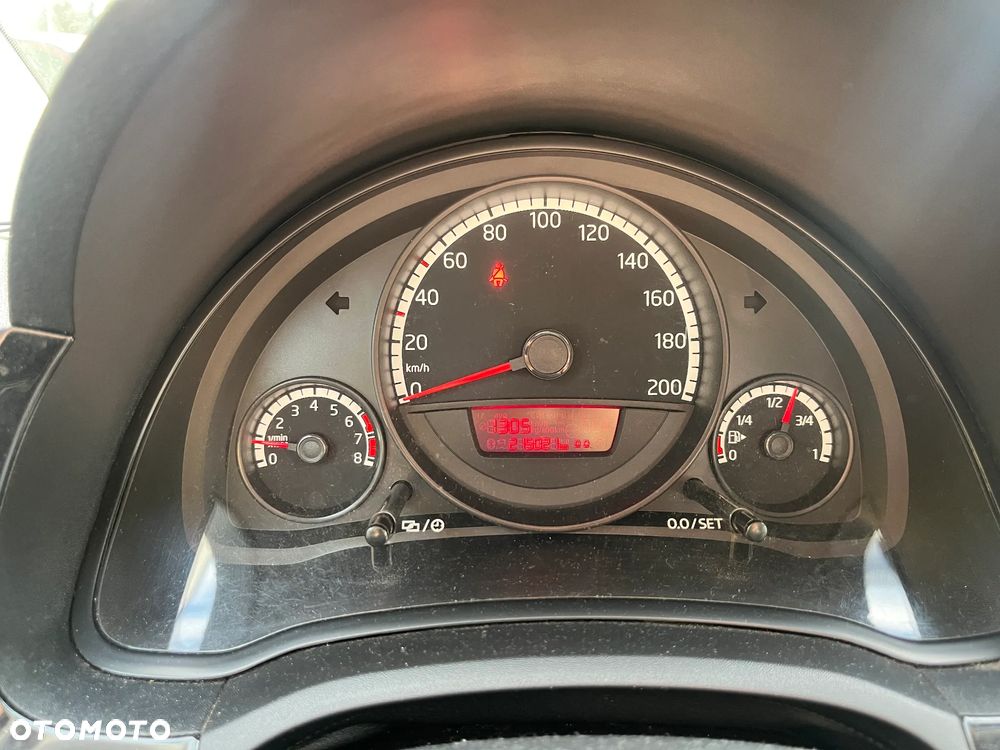 Volkswagen up! 1.0 move - 12