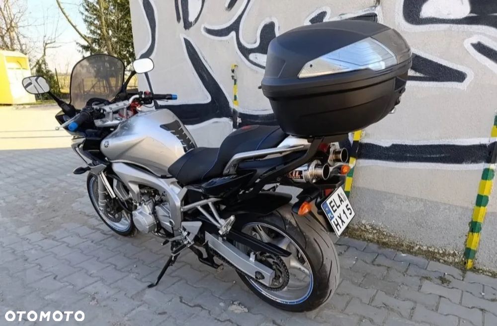 Yamaha FZ6 - 5
