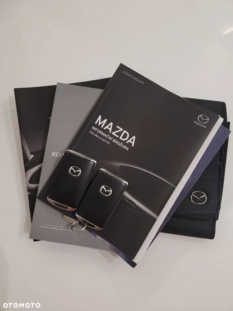 Mazda 3 FASTBACK e-SKYACTIV-G 122 M HYBRID PRIME-LINE - 32