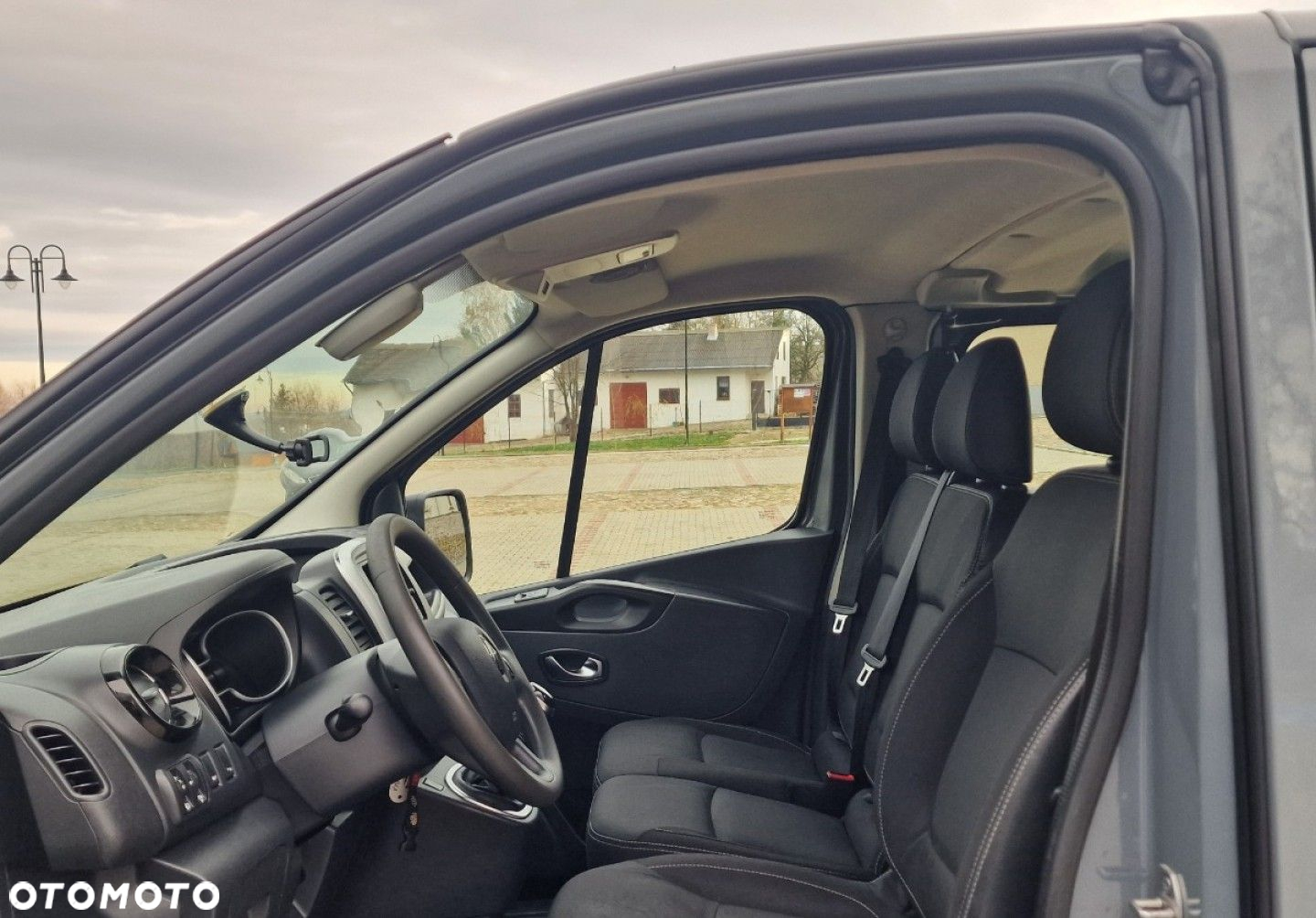Renault Trafic - 8