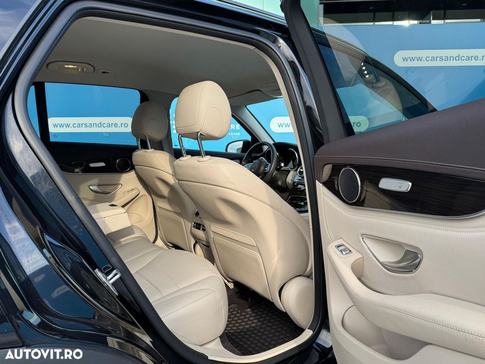 Mercedes-Benz GLC - 22
