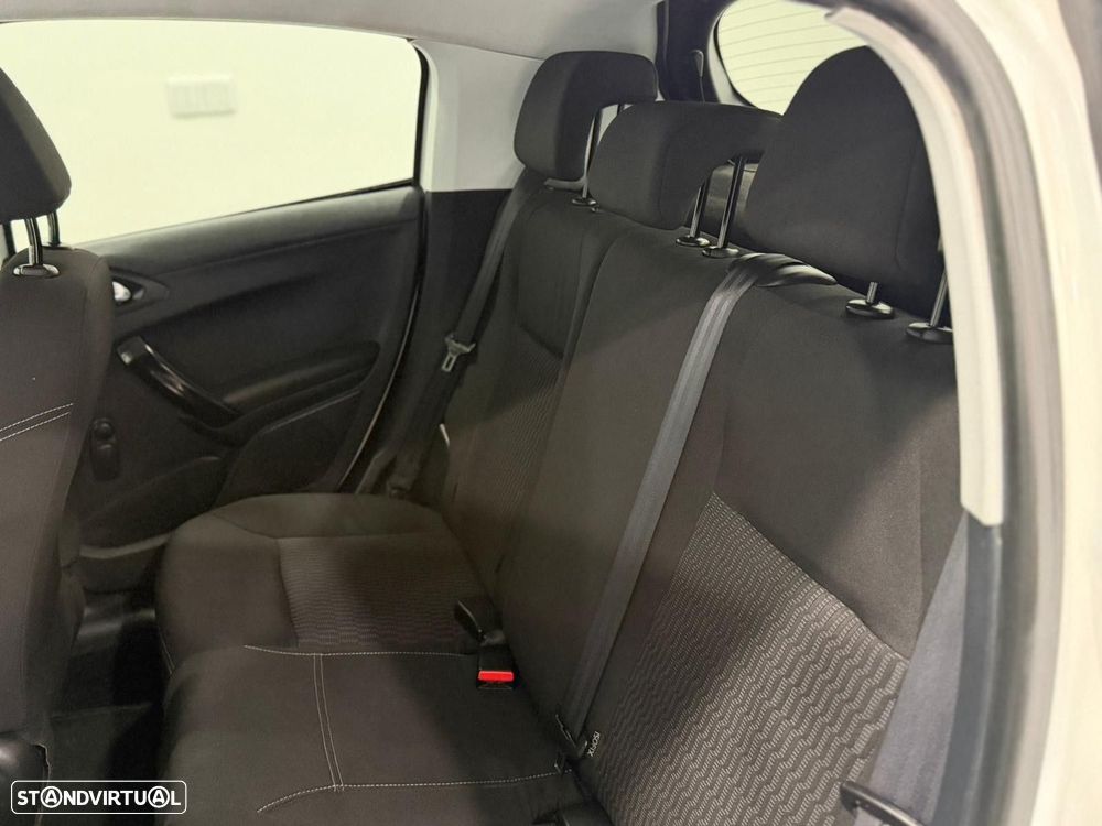 Peugeot 208 1.4 HDi Active - 5
