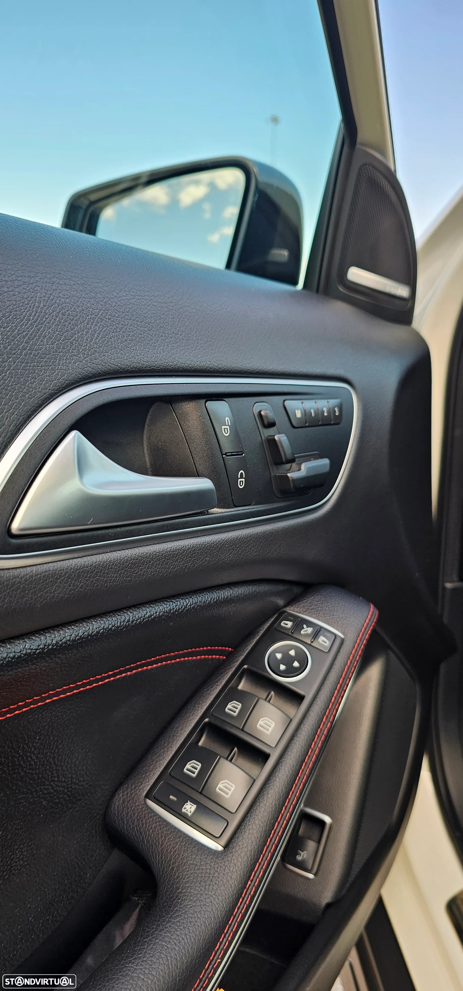 Mercedes-Benz GLA 220 CDi AMG Line - 9