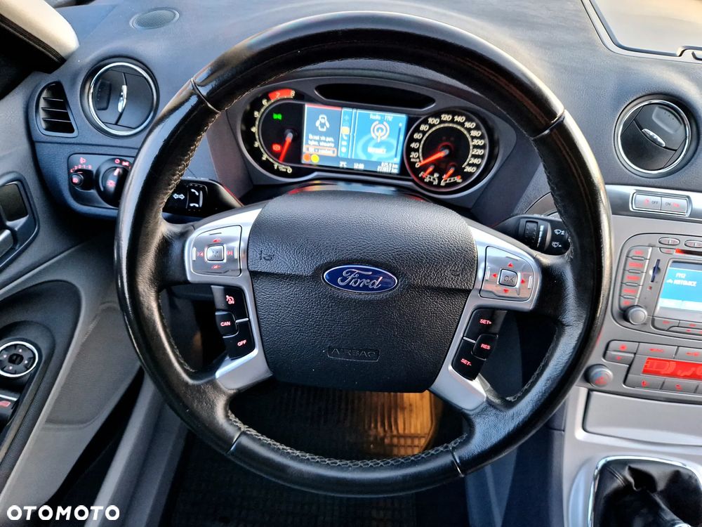 Ford S-Max 2.5 Titanium - 10
