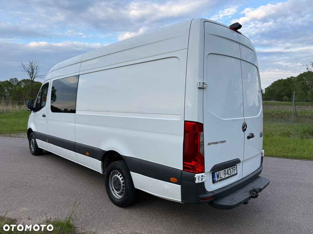 Mercedes-Benz Sprinter - 4