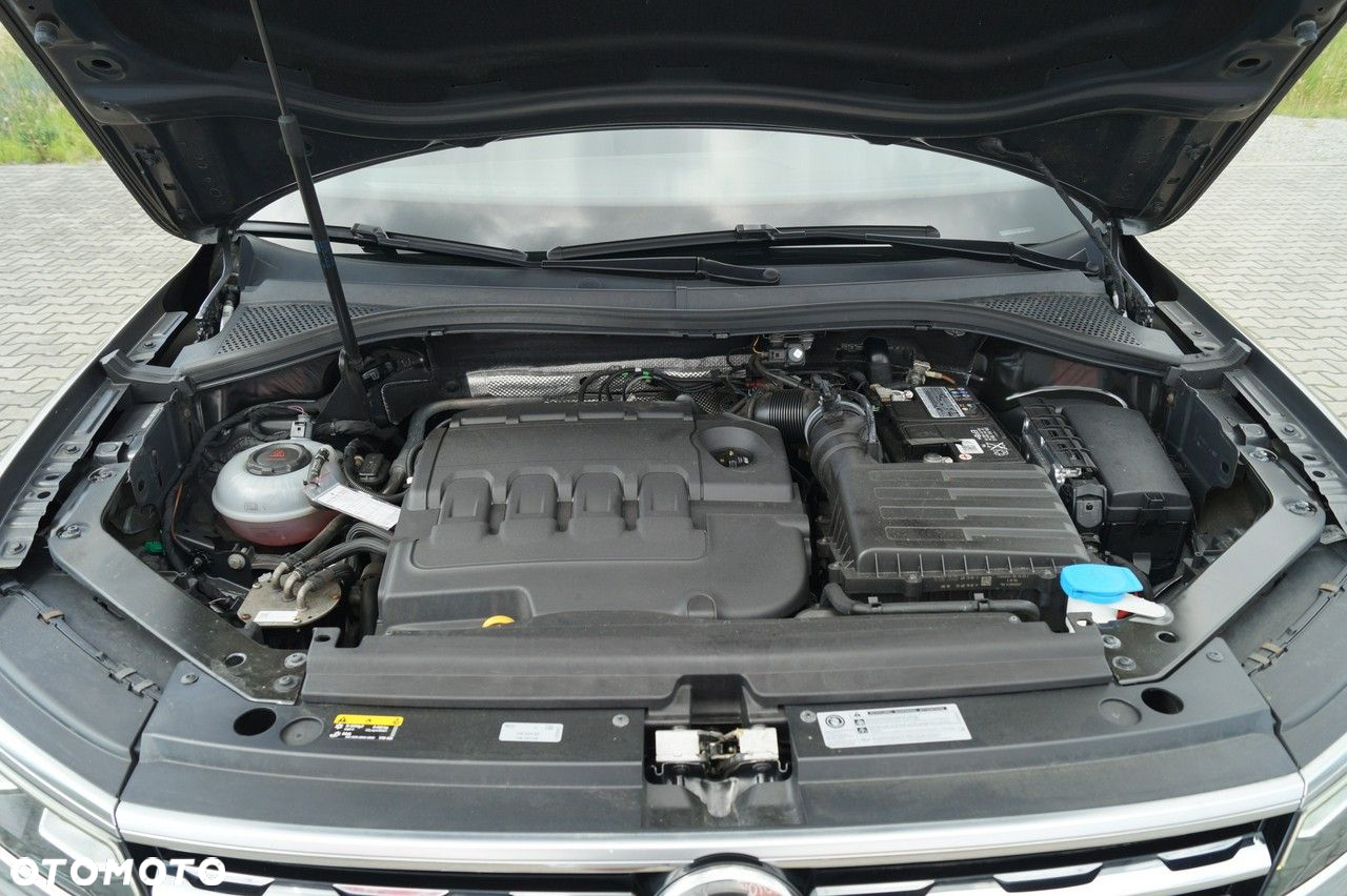 Volkswagen Tiguan - 38