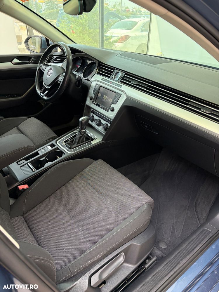 Volkswagen Passat 2.0 TDI DSG Comfortline - 14