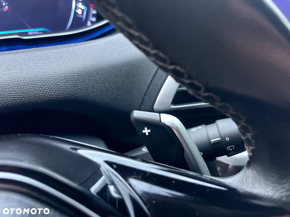 Peugeot 3008 1.6 BlueHDi Allure S&S EAT6 - 25