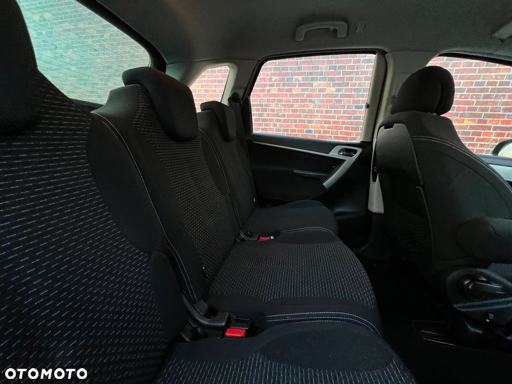 Citroën C4 Picasso - 19