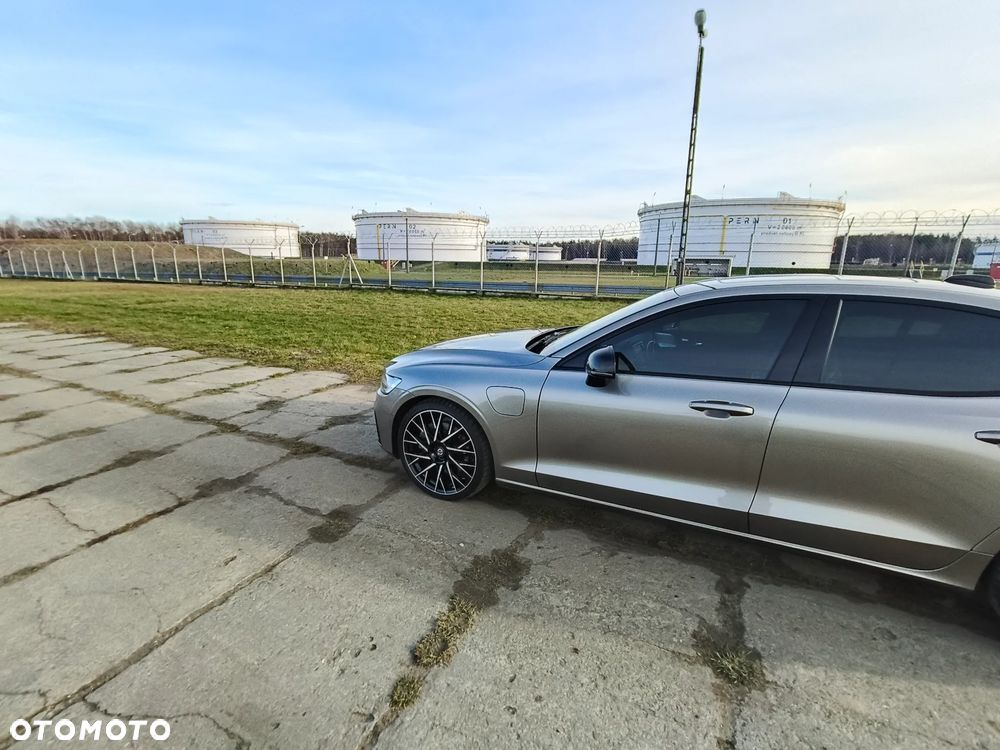 Volvo S60 T8 Twin Engine AWD Geartronic RDesign - 14