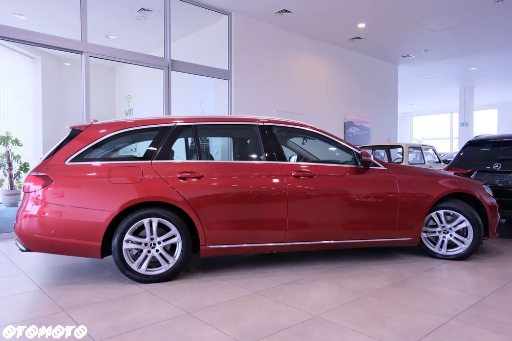 Mercedes-Benz Klasa E 220 d T 9G-TRONIC Avantgarde - 15