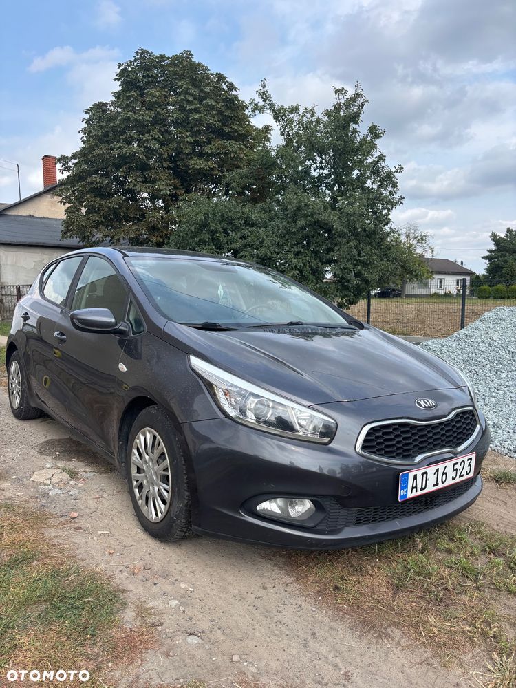 Kia Ceed 1.6 CRDi Spirit - 1