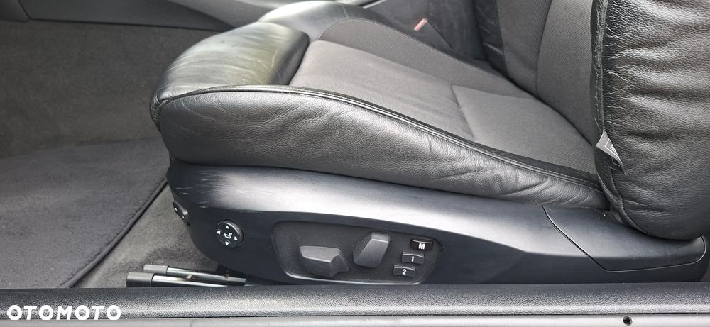 BMW Seria 3 325i - 9