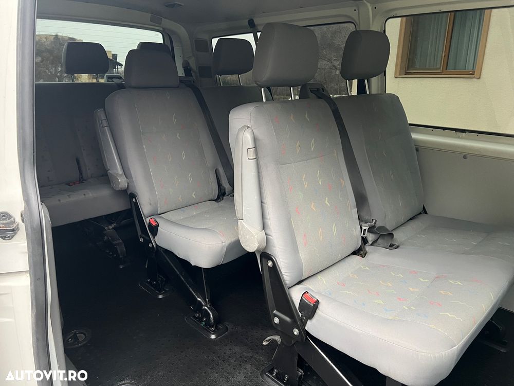 Volkswagen Transporter T5 City - 11