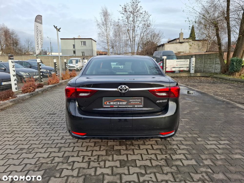 Toyota Avensis - 26