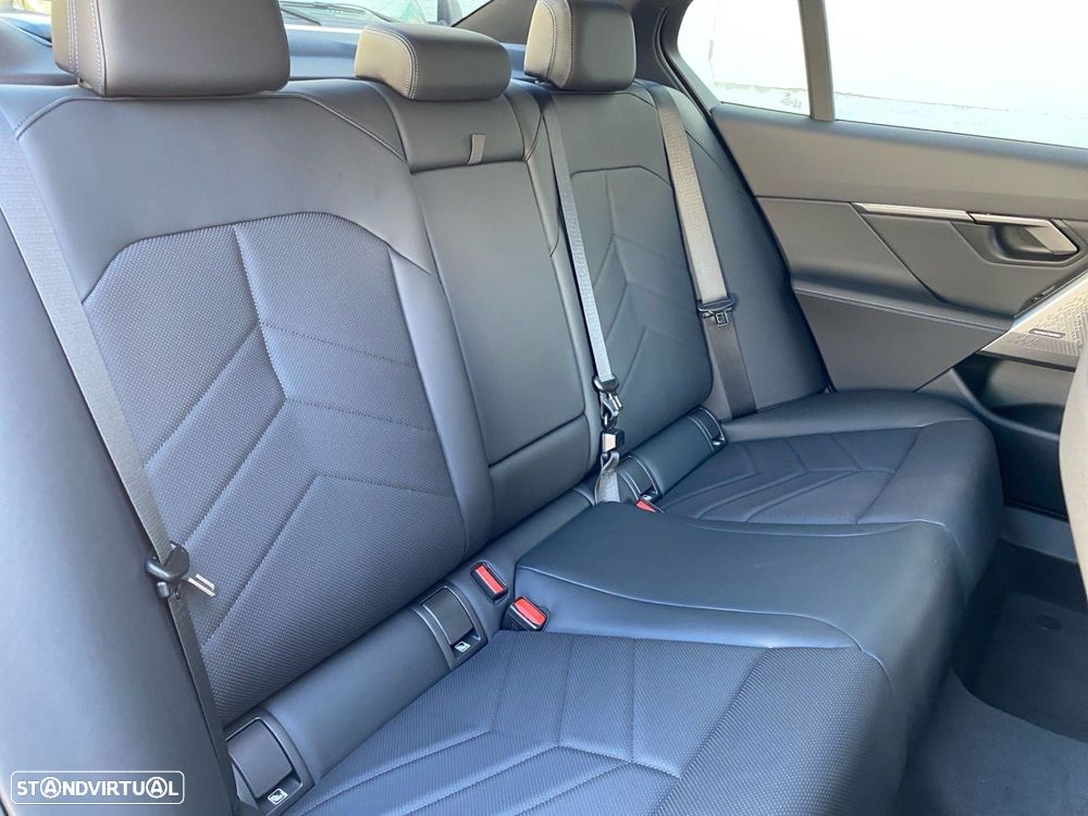 BMW i5 eDrive40 - 30