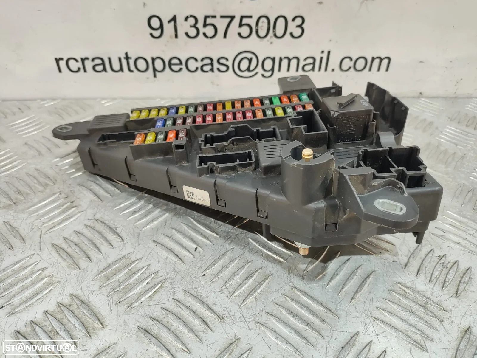 Caixa de fusíveis original BMW Serie 5/Serie 6 E60 E61/E63 E64 - 2