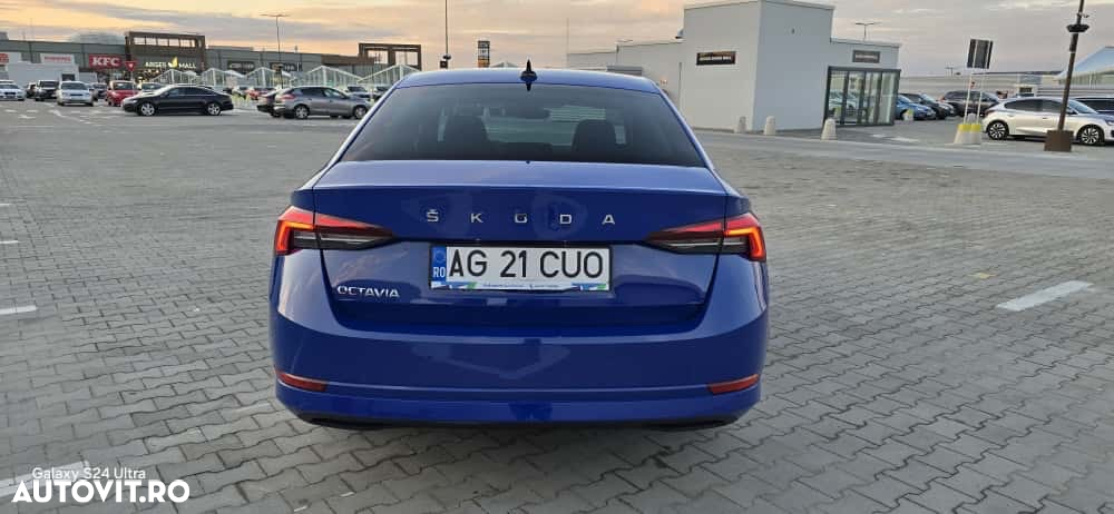 Skoda Octavia 2.0 TDI DSG Style - 10