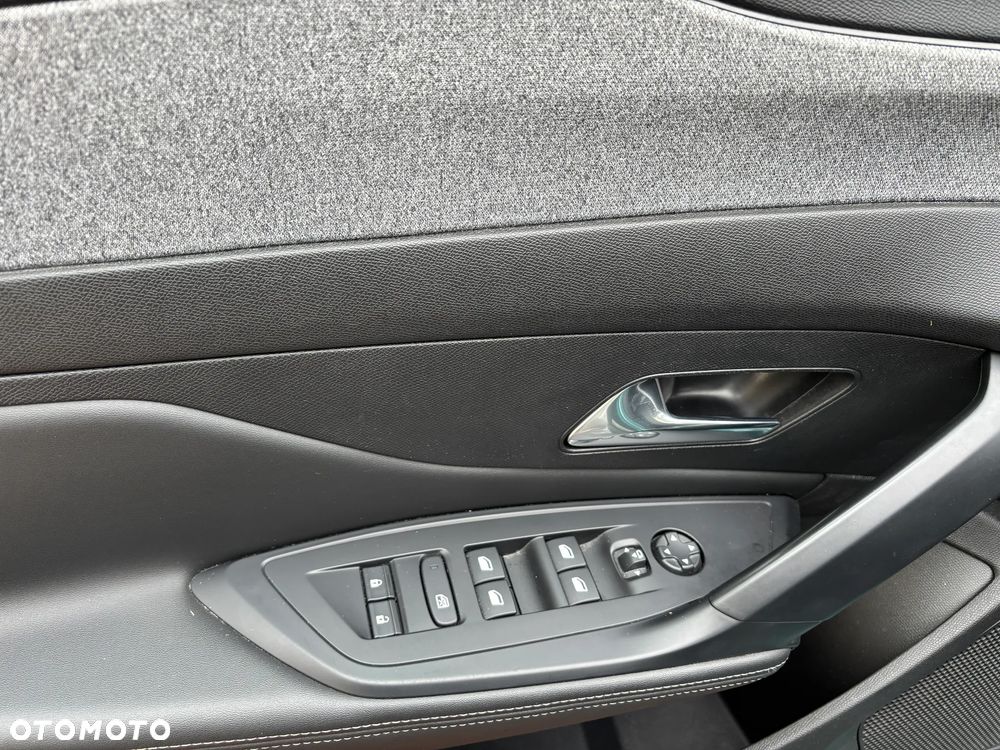 Peugeot 308 1.2 PureTech Allure Pack S&S - 16