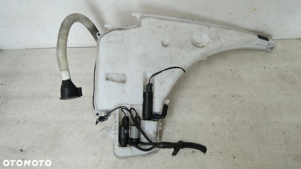 BMW 1 E87 E88 E81 E82 ZBIORNIK ZBIORNICZEK SPRYSKIWACZY POMPKI EUROPA - 1