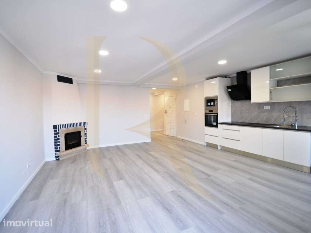 Apartamento T4 remodelado com varanda na Cruz de Pau - Grande imagem: 5/27