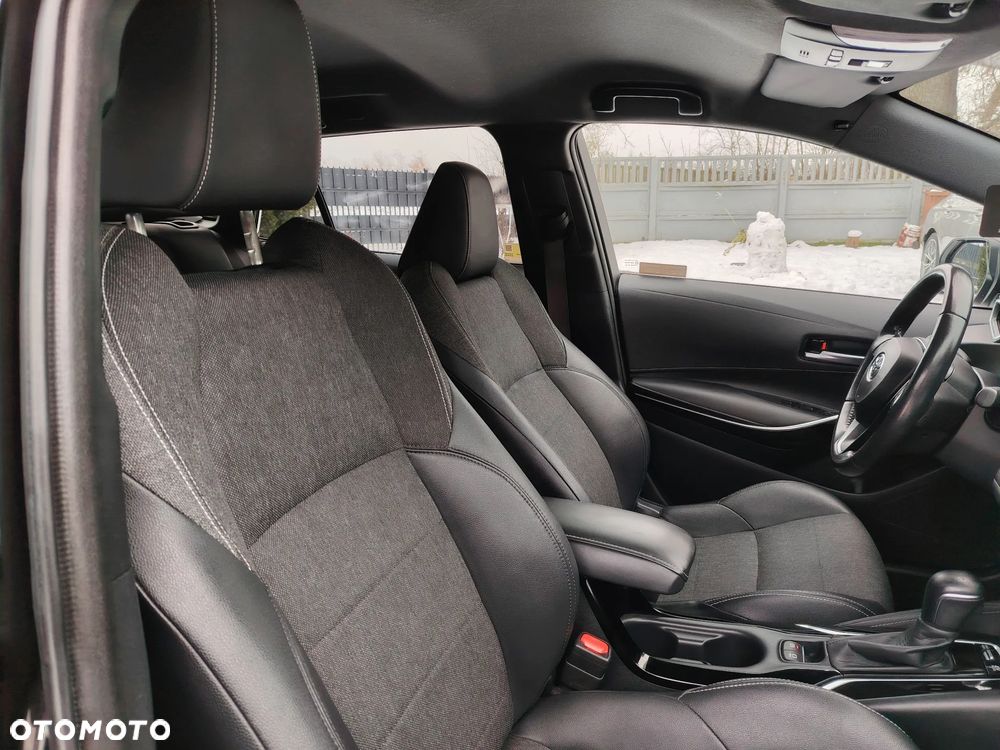 Toyota Corolla 1.8 Hybrid GPF Comfort - 32