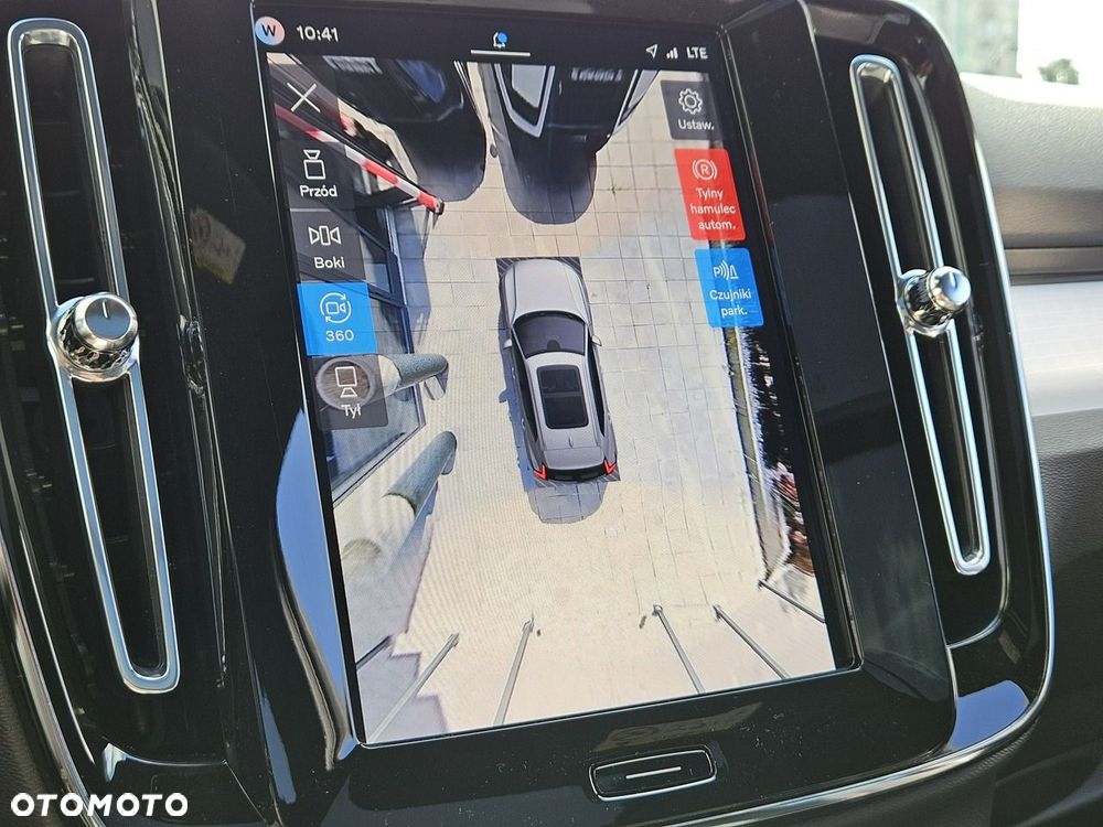 Volvo XC 40 B3 B DKG Ultra Black Edition - 21