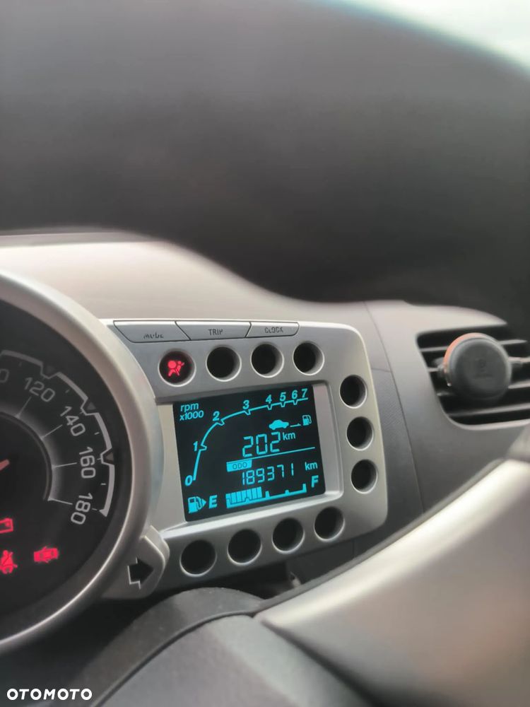 Chevrolet Spark 1.2 LS - 10