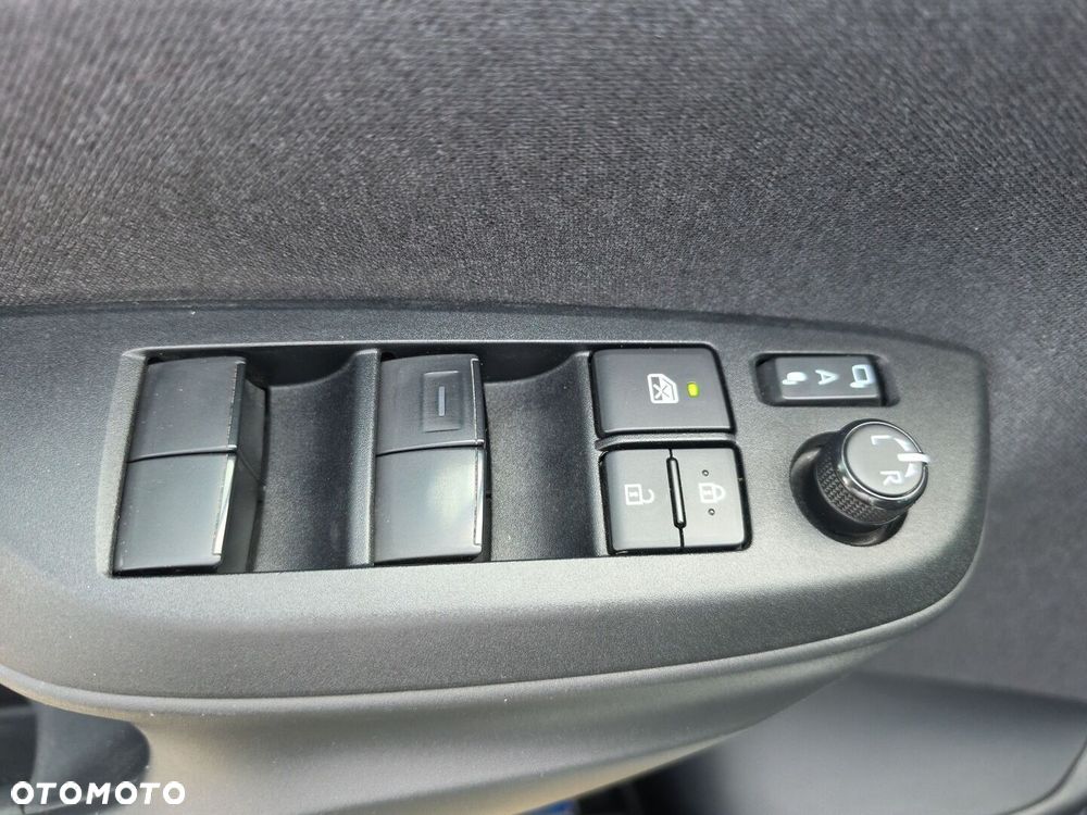 Toyota Yaris Cross Hybrid 1.5 Comfort 4x4 - 17