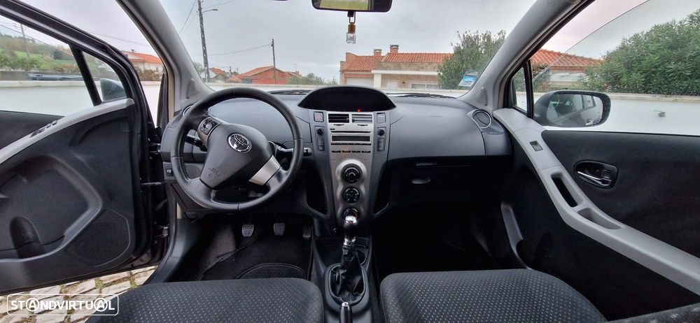 Toyota Yaris 1.0 VVT-i Comfort - 12