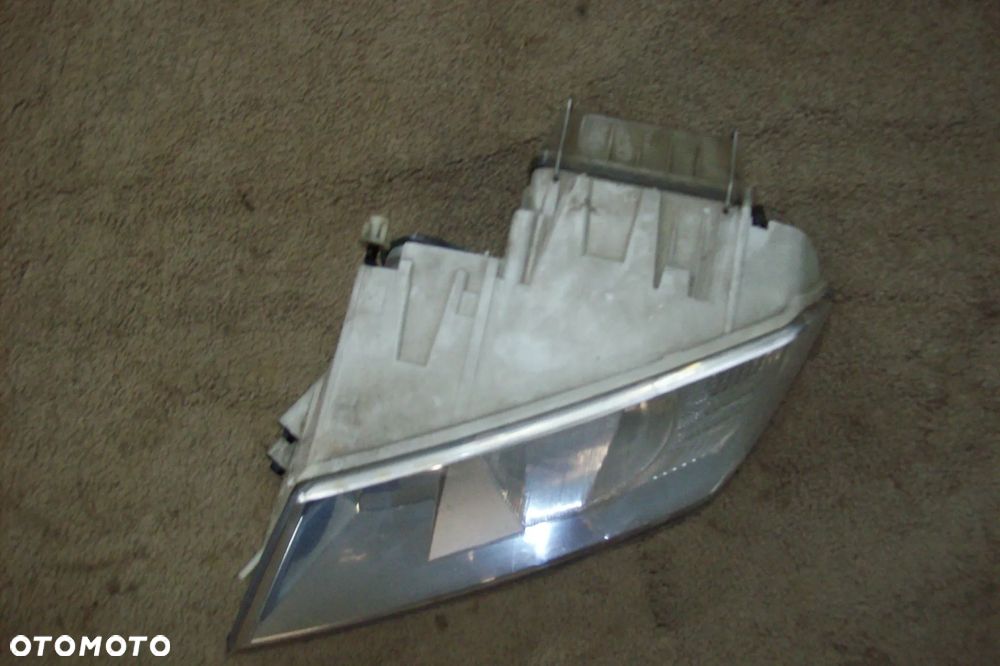 LAMPA PRZEDNIA LEWA SKODA OCTAVIA II EUROPA - 3