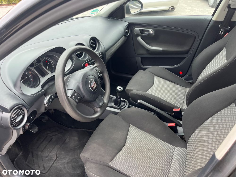 Seat Ibiza 1.4 16V Style - 11