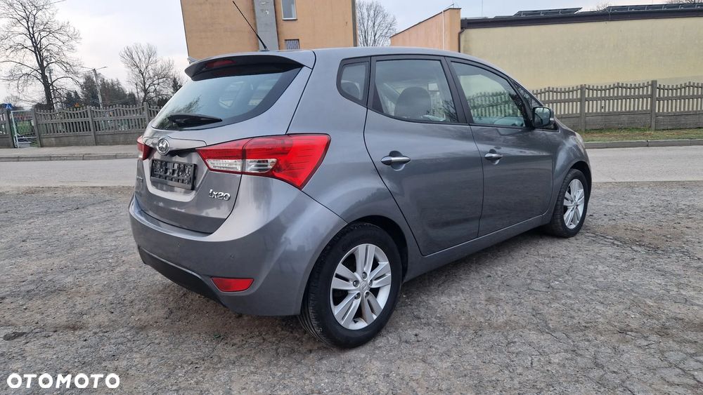 Hyundai ix20 1.4 blue Comfort - 4