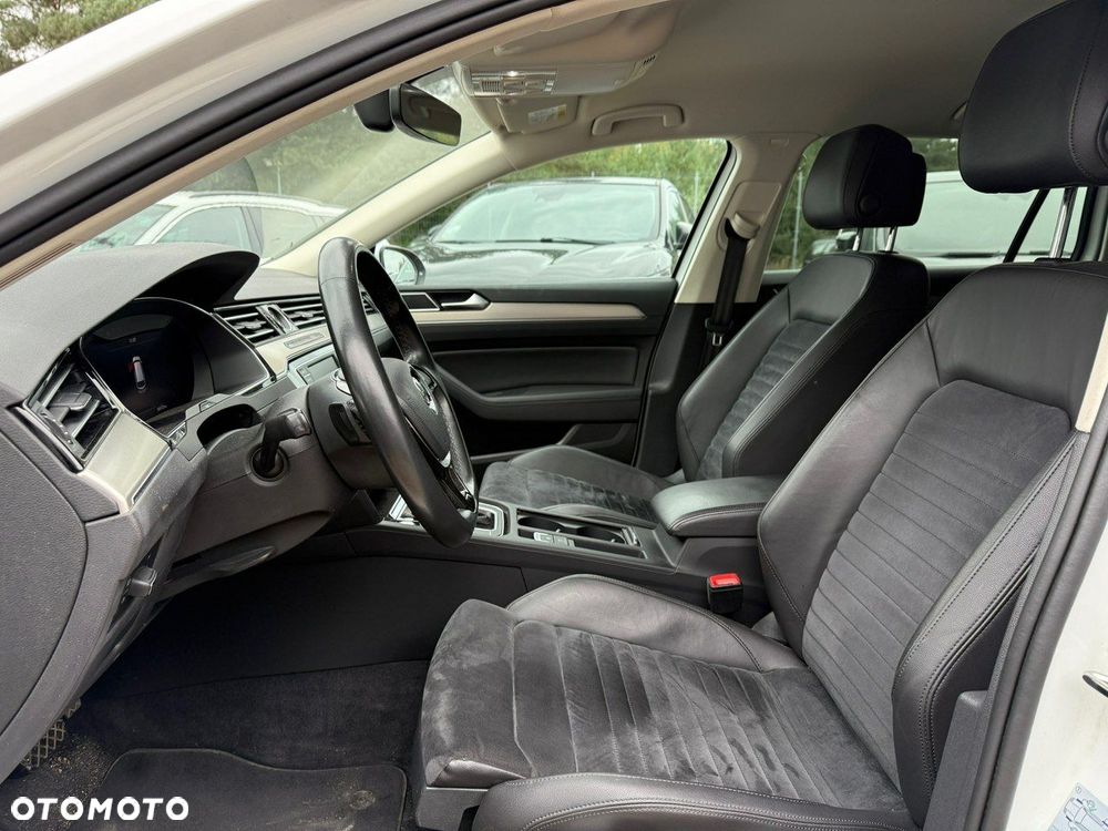 Volkswagen Passat - 5