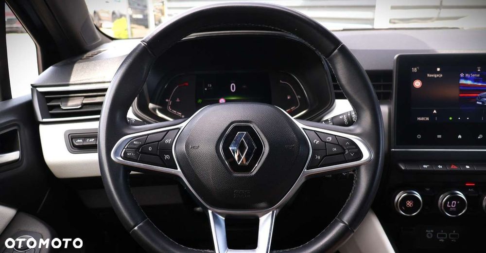 Renault Clio - 23