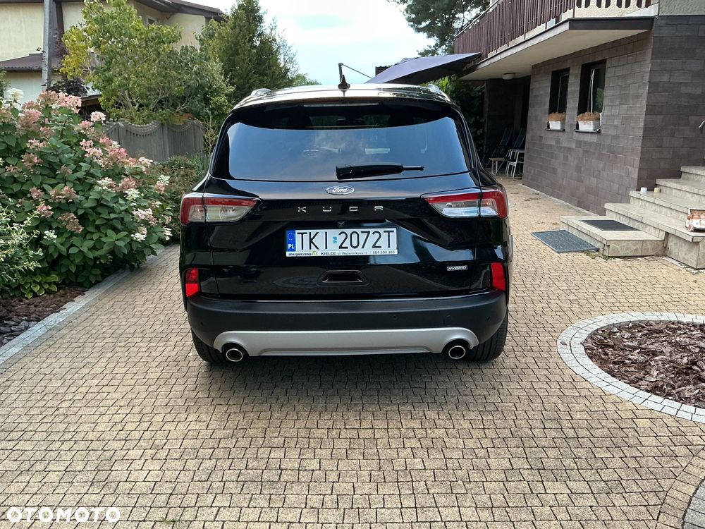 Ford Kuga - 12