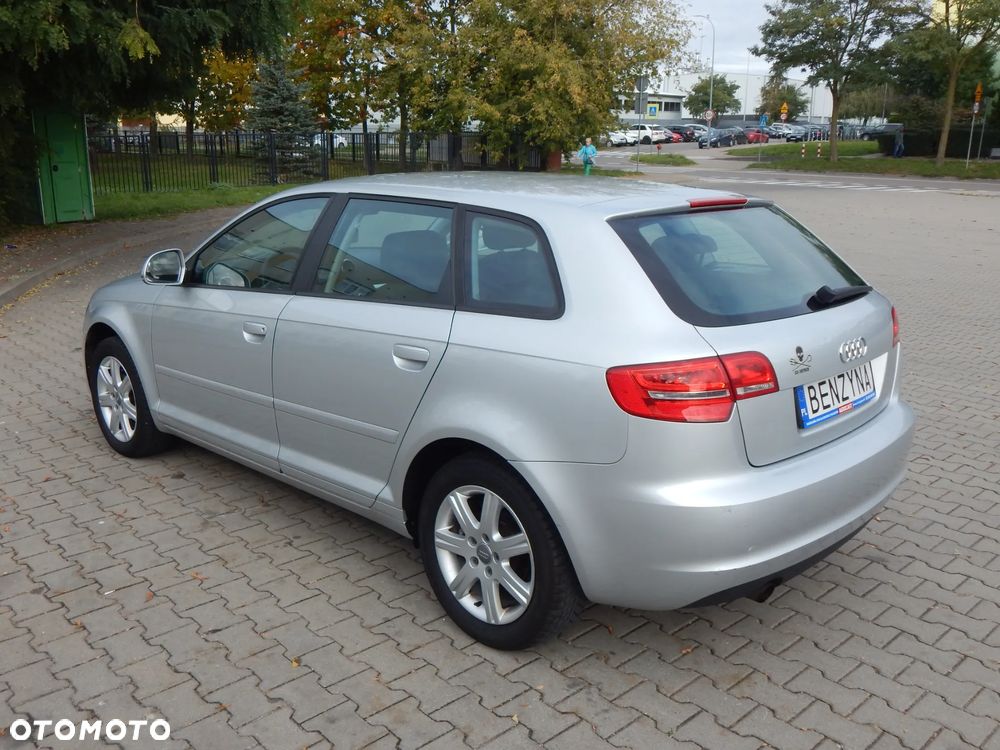 Audi A3 Sportback 1.6 Attraction - 10