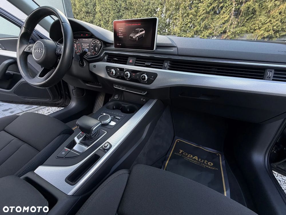 Audi A4 Avant 2.0 TFSI ultra Sport S tronic - 17