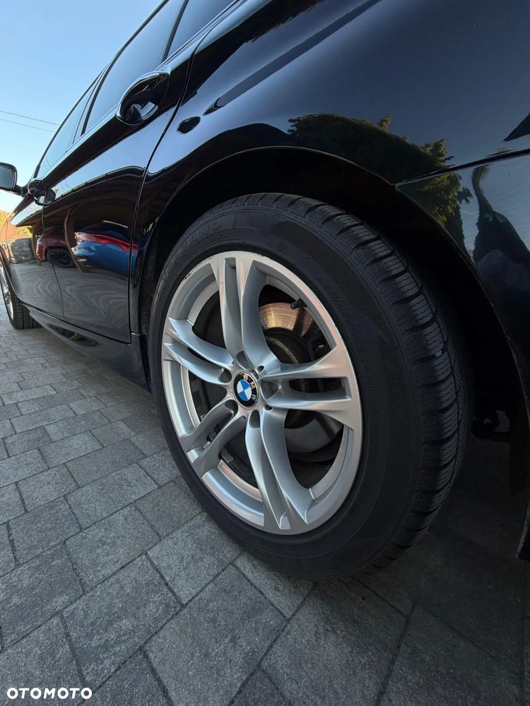 BMW Seria 5 520i - 10