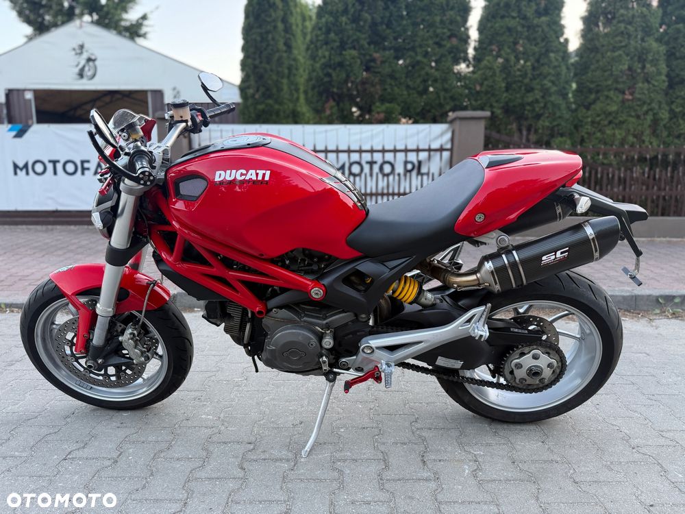 Ducati Monster - 21