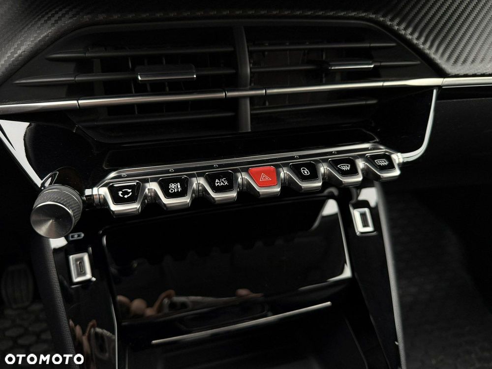 Peugeot 2008 1.5 BlueHDi Allure Pack S&S - 27