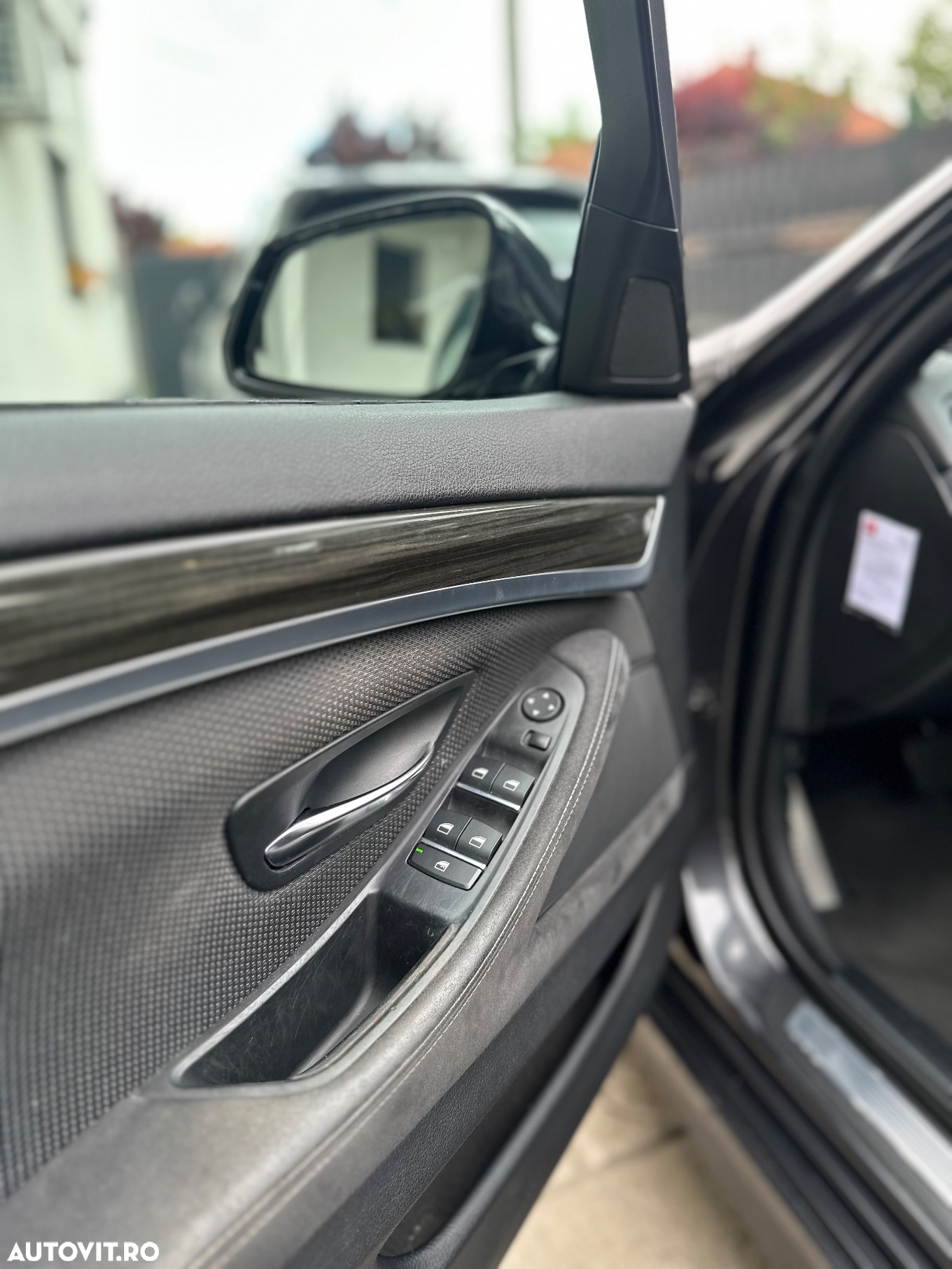 BMW Seria 5 520d xDrive Touring Aut. M Sport Edition - 31