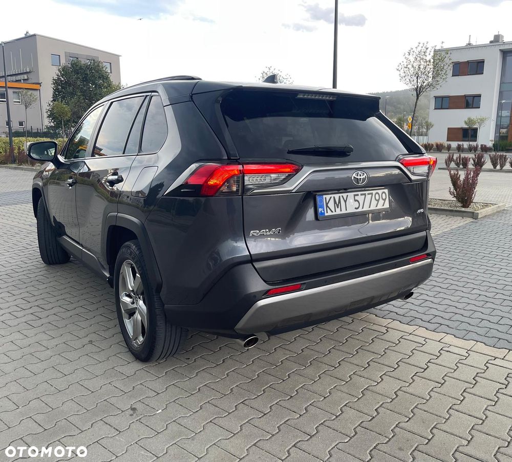 Toyota RAV4 - 3