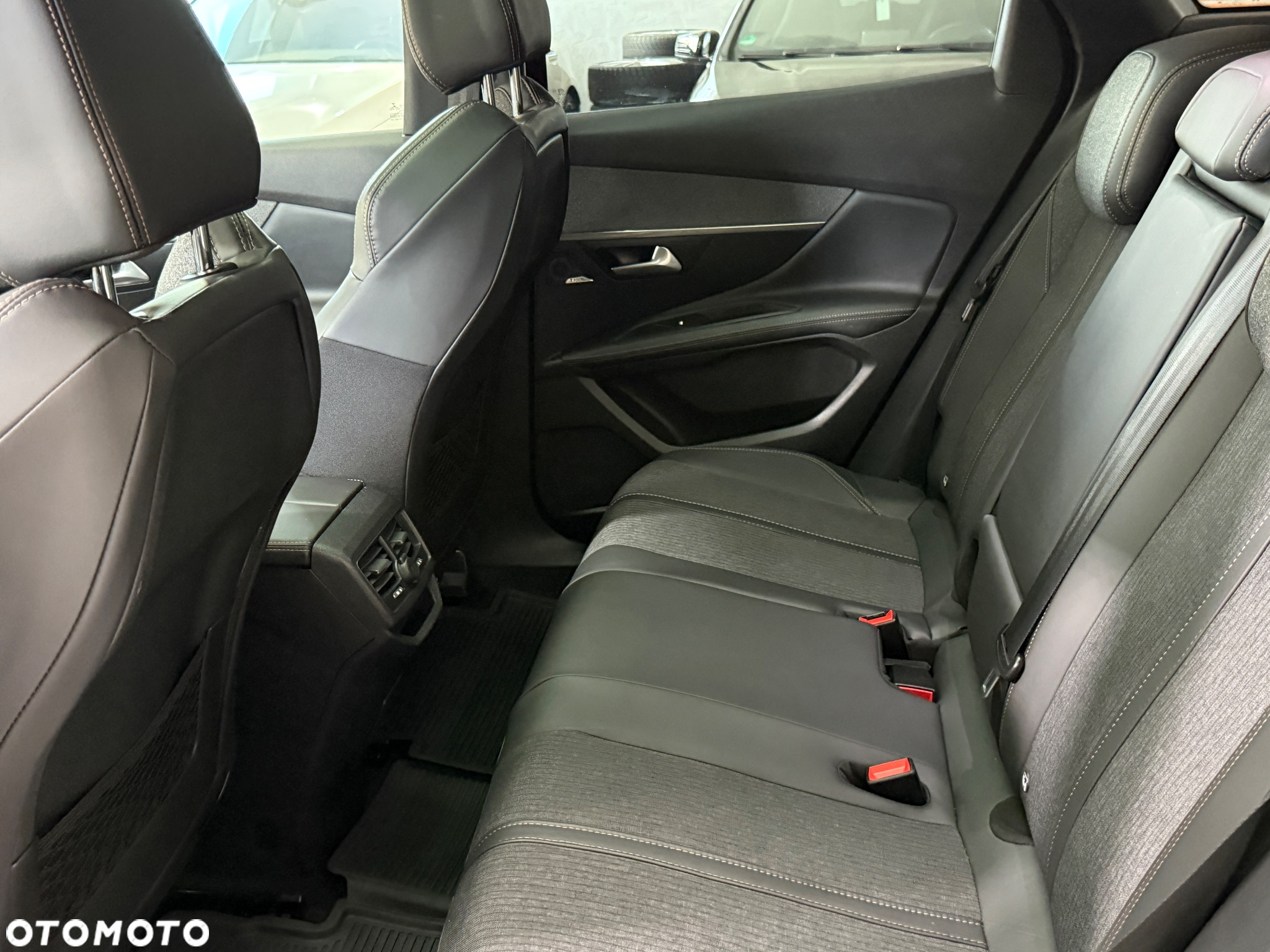 Peugeot 3008 THP 165 EAT6 Stop & Start Allure - 16