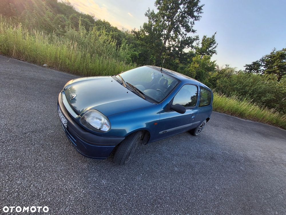 Renault Clio 1.2i RN - 3