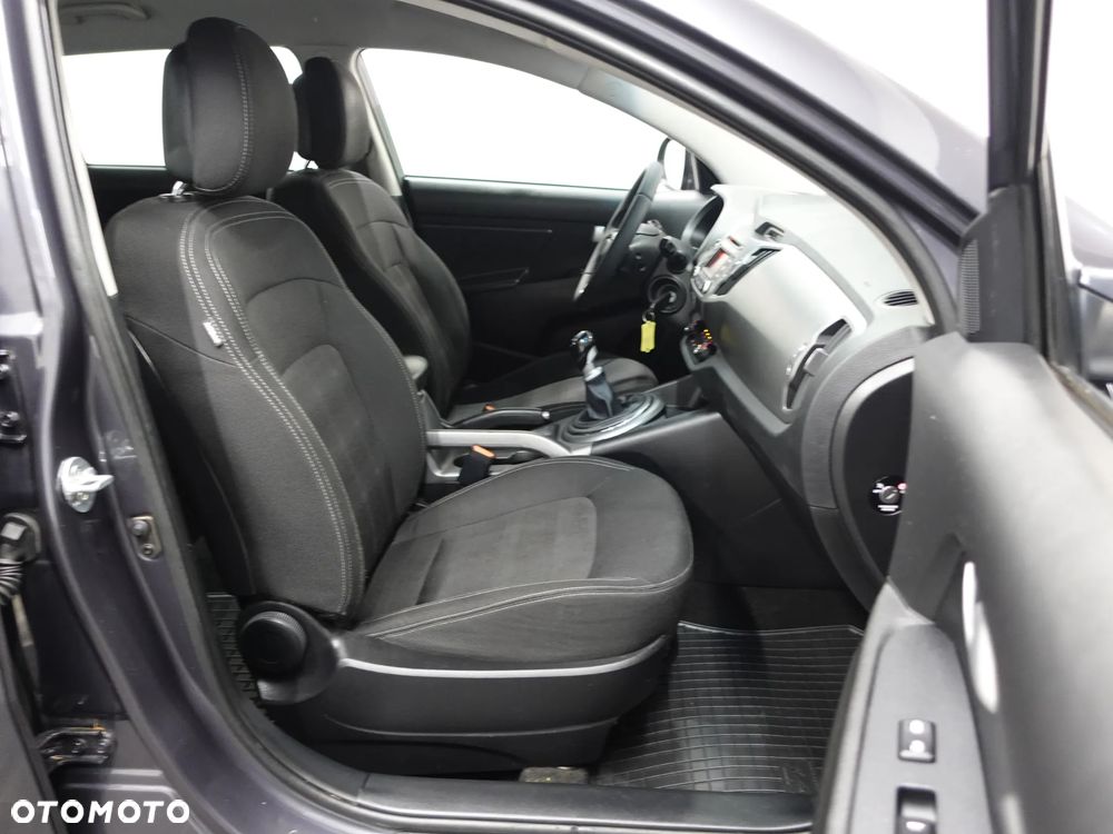 Kia Sportage 1.7 CRDI 2WD Attract - 27